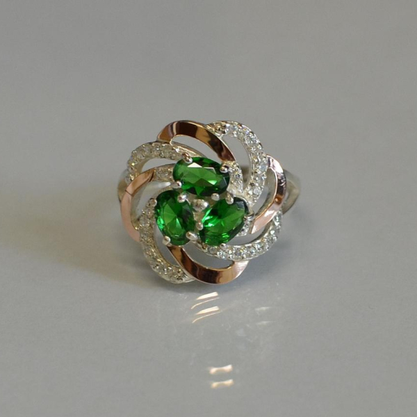 Каблучка із срібла з золотими напайками (пластинами)