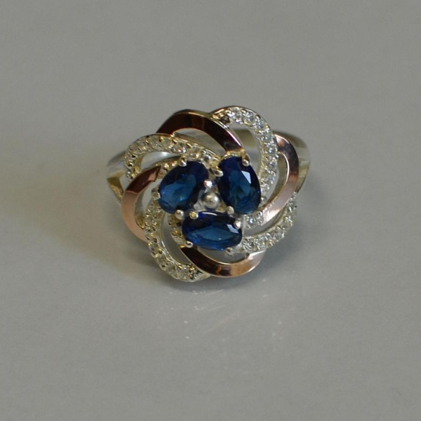 Каблучка із срібла з золотими напайками (пластинами)