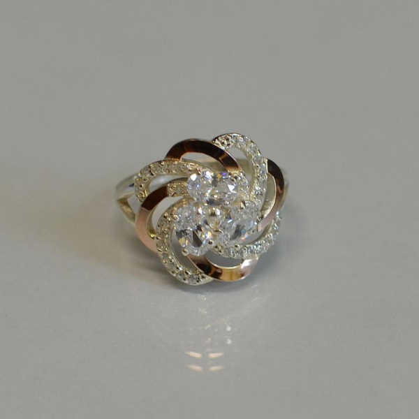 Каблучка із срібла з золотими напайками (пластинами)