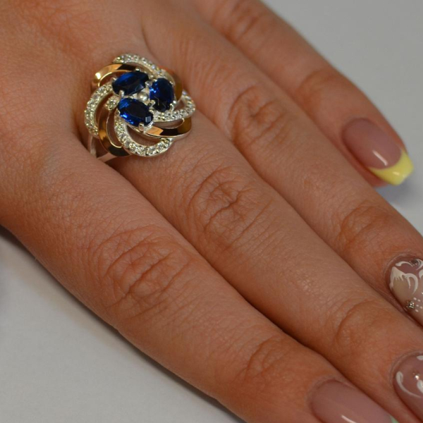 Каблучка із срібла з золотими напайками (пластинами)