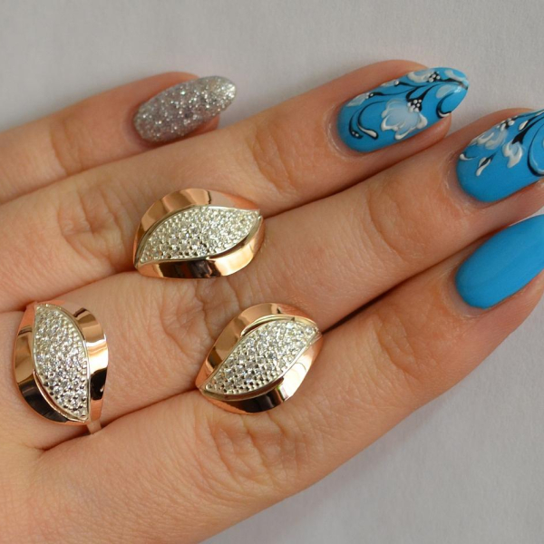 Серебряный комплект с золотыми вставками