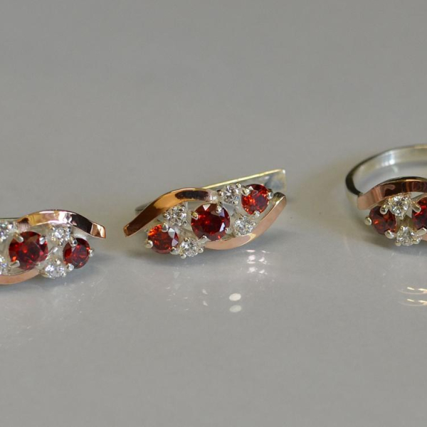 Комплект серебряный с золотыми вставками(пластинами)