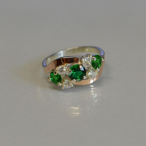 Каблучка срібна з золотими вставками (пластинами)