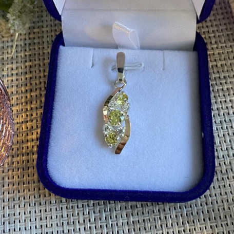 Серебряная подвеска с золотими вставками