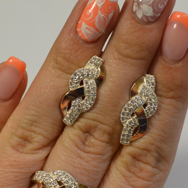 Срібний набір з золотими напайками і фіанітами