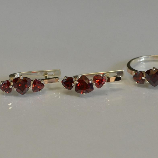 Срібний гарнітур з золотими вставками(пластинами)