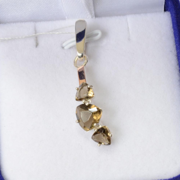 Срібна підвіска з пластинами золота