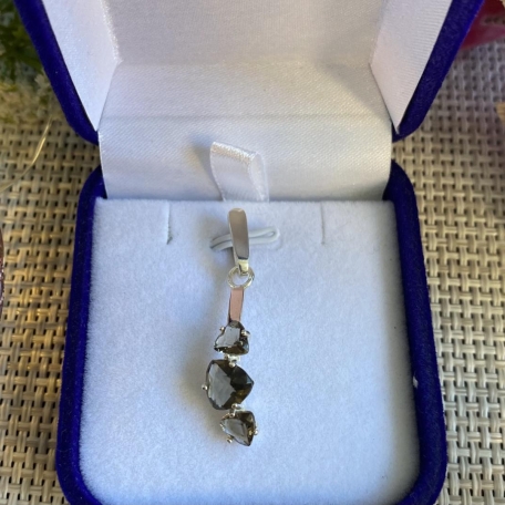 Серебряная подвеска с золотими вставками