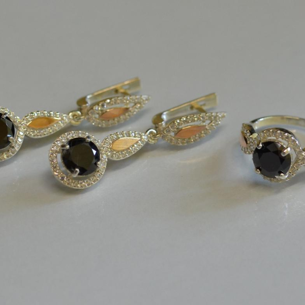 Серебряный комплект с золотыми пластинками