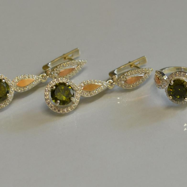 Серебряный комплект с золотыми пластинками