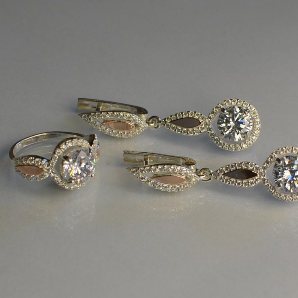 Серебряный комплект с золотыми пластинками