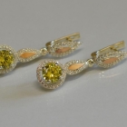 Срібні сережки з золотими пластинками