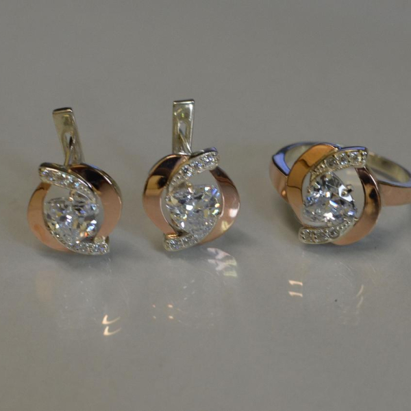 Серебряный набор кольцо и серьги