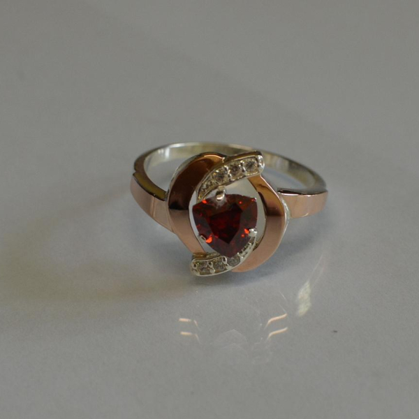 Срібна каьлучка з накладками золота