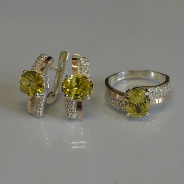 Набор серебряный с золотыми пластинами и фианитами