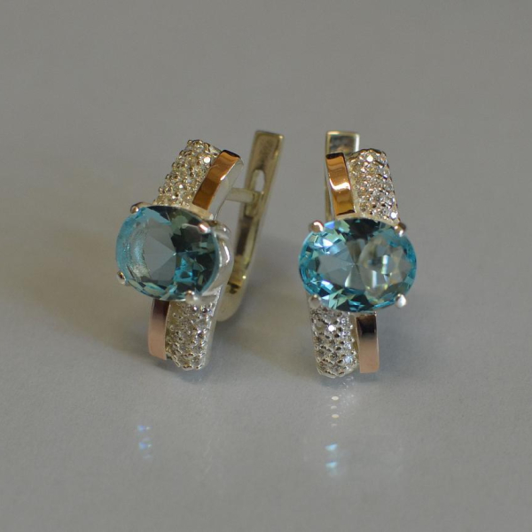 Срібні сережки з золотими пластинами і фіанітами