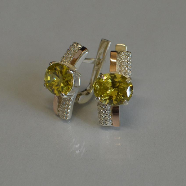 Срібні сережки з золотими пластинами і фіанітами