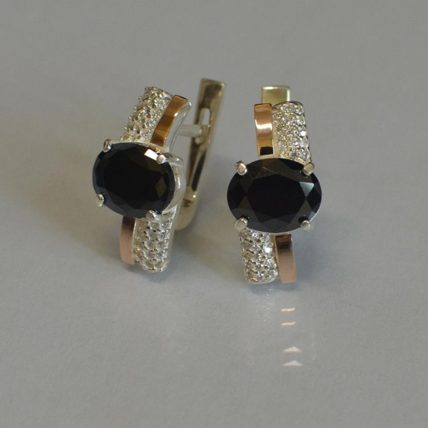 Срібні сережки з золотими пластинами і фіанітами