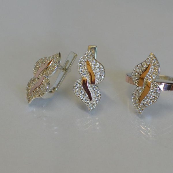 Набор кольцо и серьги серебряные