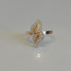 Срібна каблучка з золотими пластинками і фіанітами