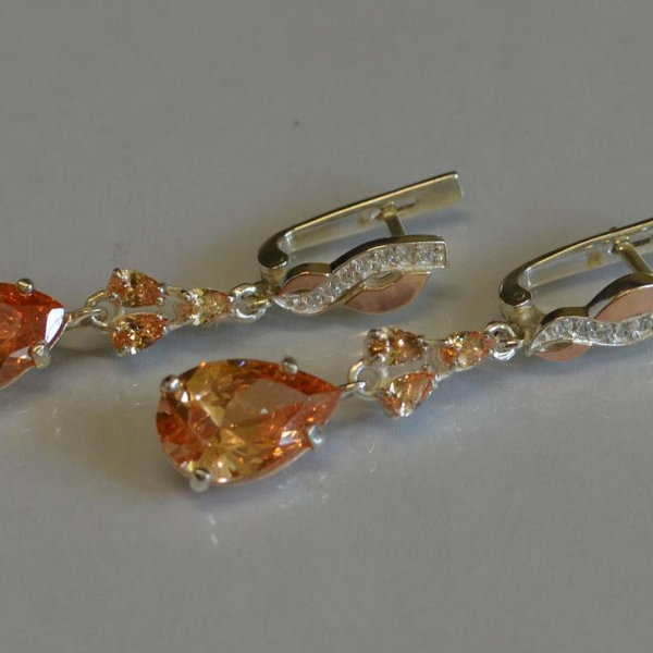 Сережки срібні з золотими пластинами і фіанітами