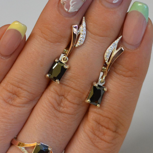 Серебряный комплект с золотыми пластинами и фианитами