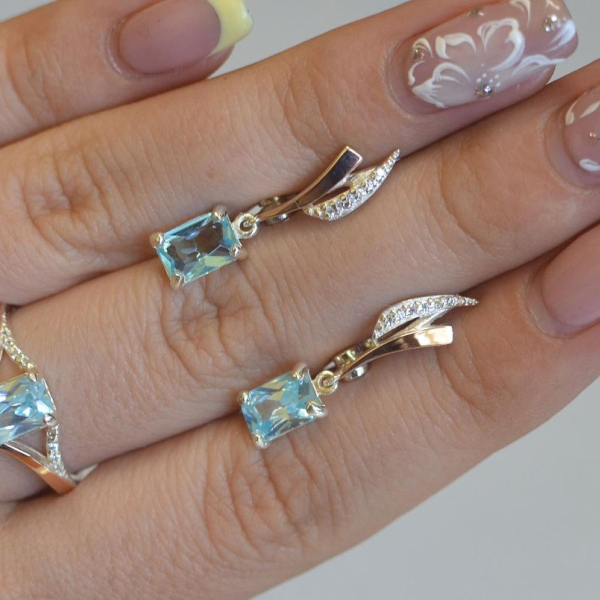 Серебряный комплект с золотыми пластинами и фианитами