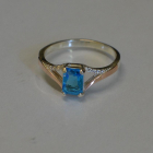 Срібна каблучка з золотими пластинами і фіанітами