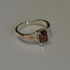 Срібна каблучка з золотими пластинами і фіанітами