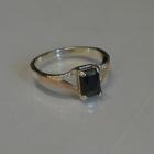 Срібна каблучка з золотими пластинами і фіанітами