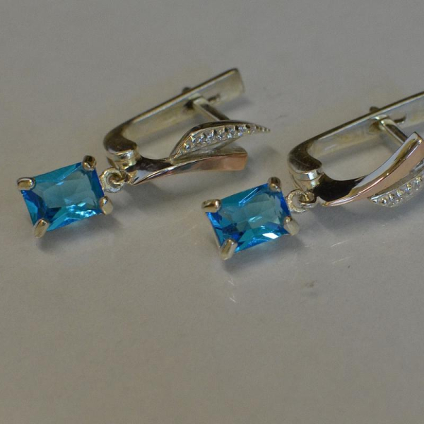 Сережки срібні з золотими накладками і фіанітами