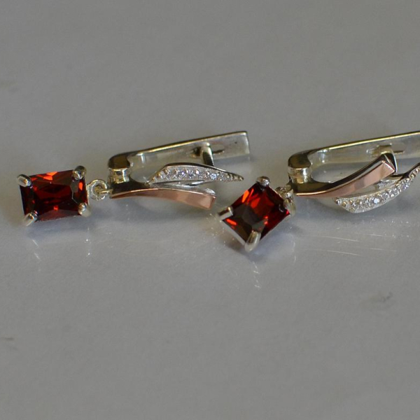 Сережки срібні з золотими накладками і фіанітами