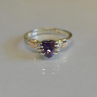 Каблучка Серце в руках