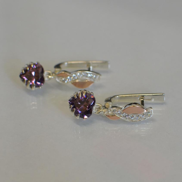 Сережки Сердце в руках