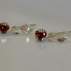 Сережки Сердце в руках