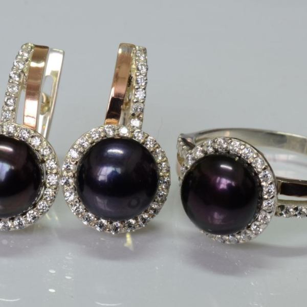 Серебряный комплект с жемчугом