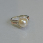 Срібна каблучка з жемчугом