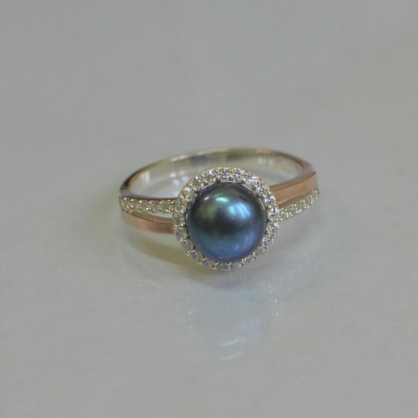 Срібна каблучка з жемчугом