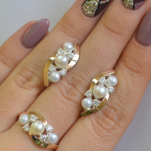 Серебряный набор с жемчугом