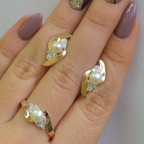 Серебряный гарнитур с жемчугом