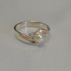 Каблучка срібна з жемчугом