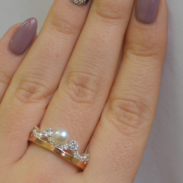 Срібна корона з жемчугом