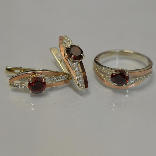 Серебряный набор с золотыми вставками