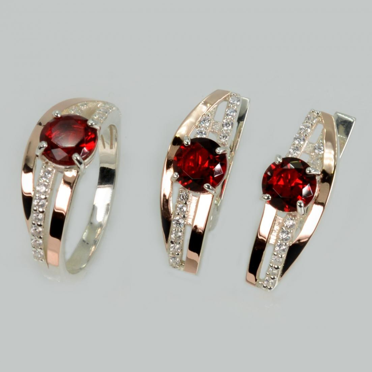 Серебряный набор с золотыми вставками