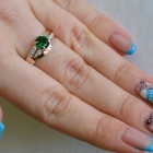 Срібне кільце з золотими вставками