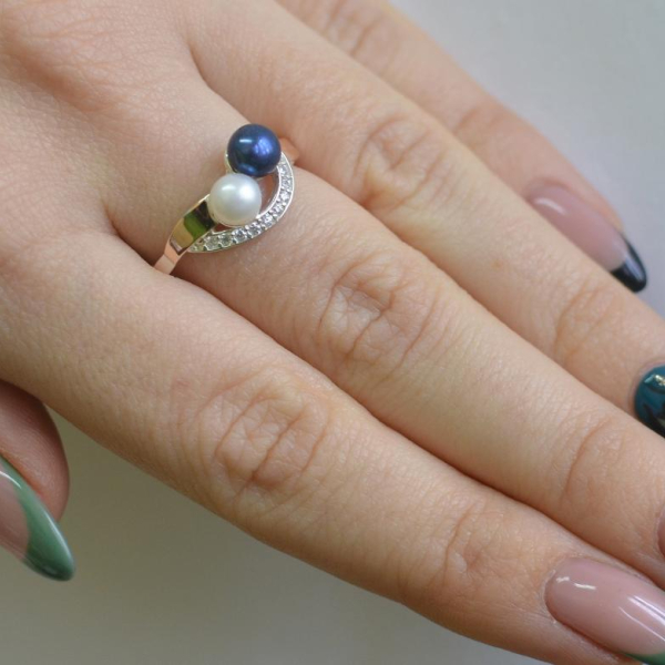 Срібна каблучка з жемчугом