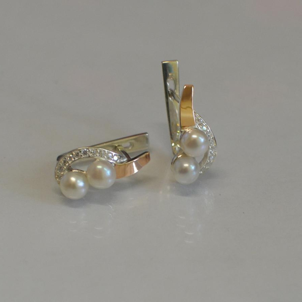 Срібні сережки з перлами