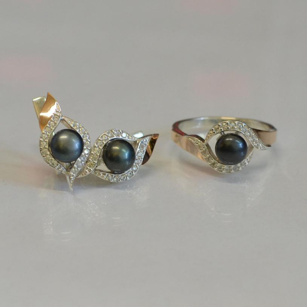 Серебряный набор с золотыми вставками и жемчугом