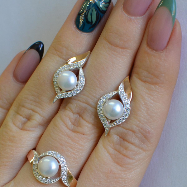 Серебряный набор с золотыми вставками и жемчугом