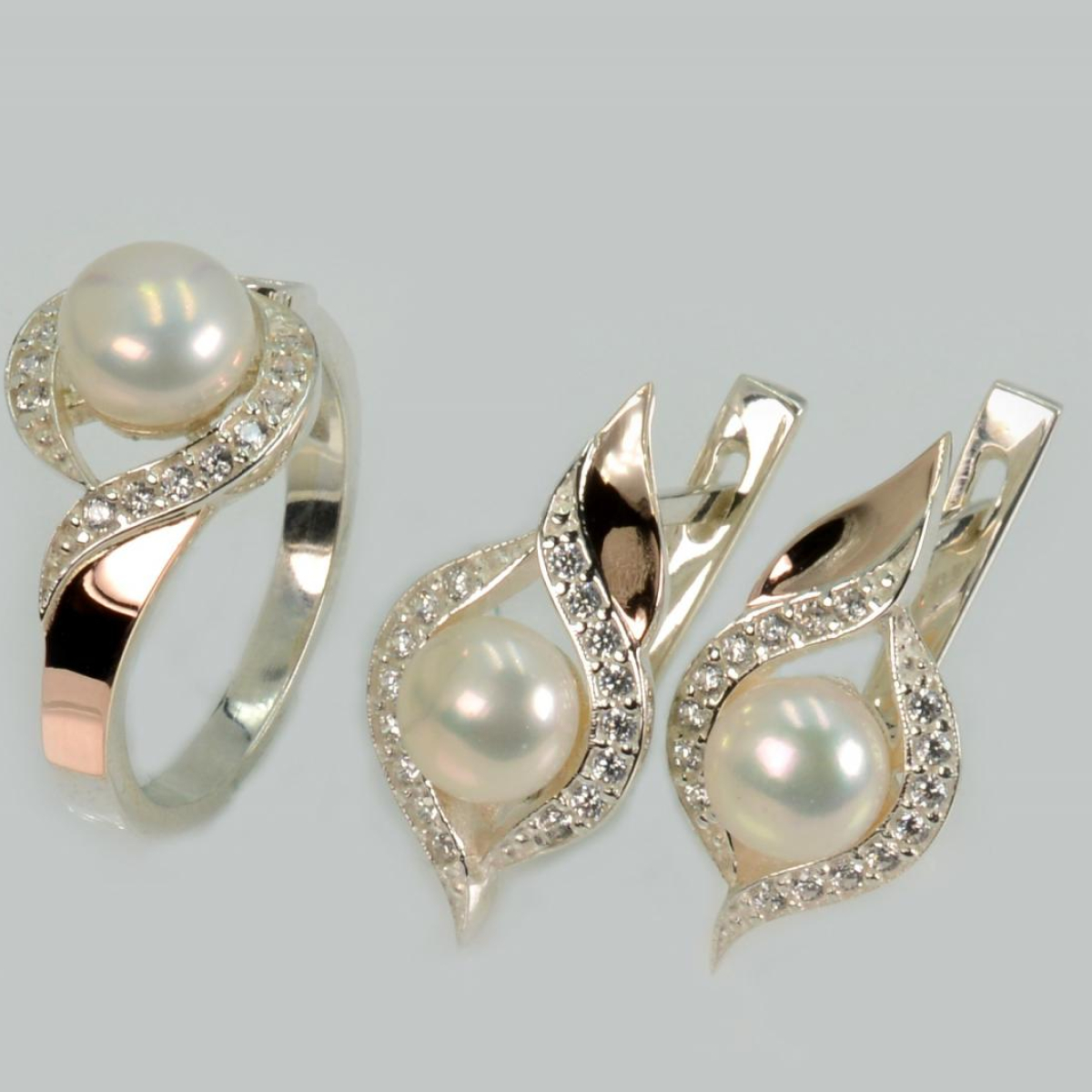 Серебряный набор с золотыми вставками и жемчугом